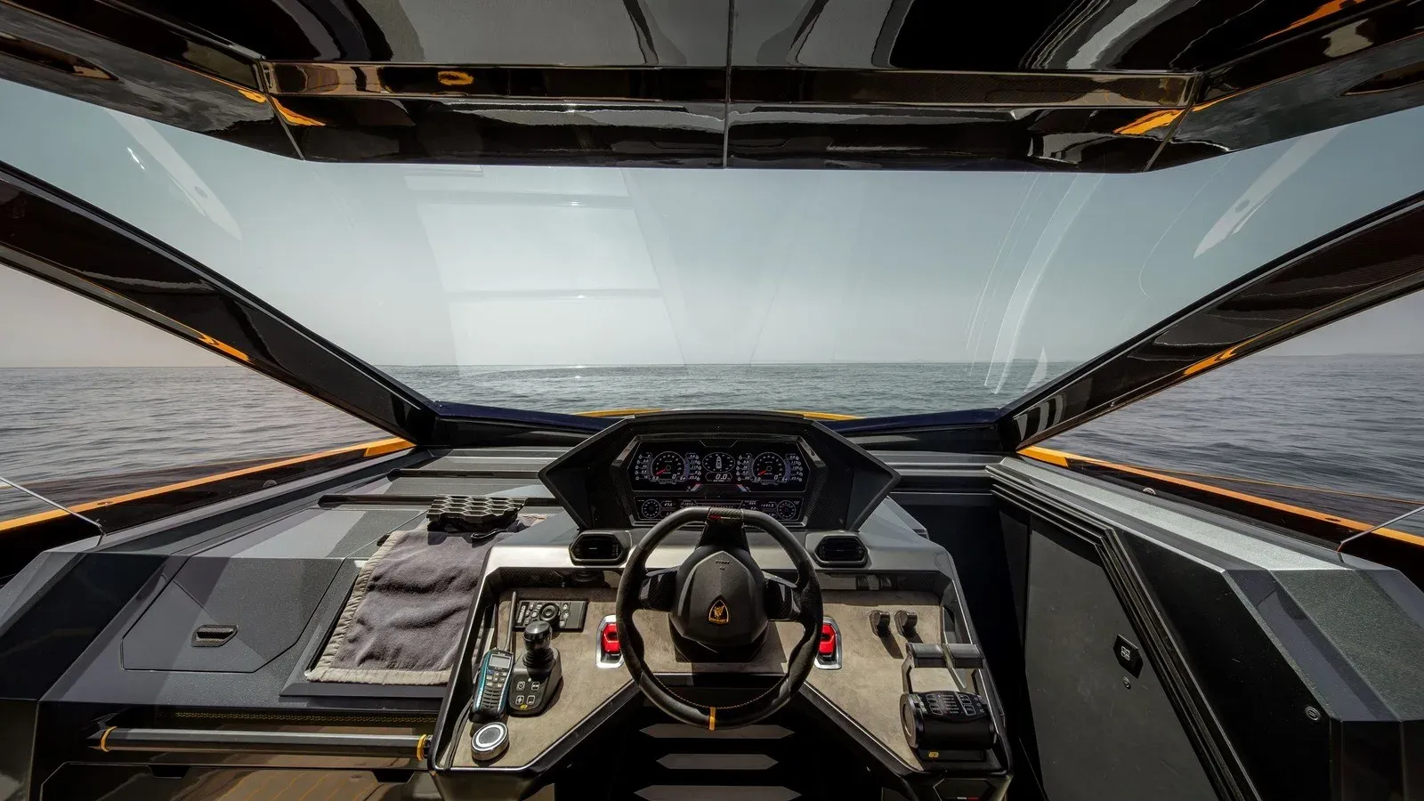 Buy a DON JUAN Tecnomar Lamborghini 63 at Shestakov Yacht Sales