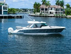 the best price on What the Hull
