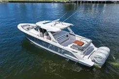 the best price on What the Hull 43