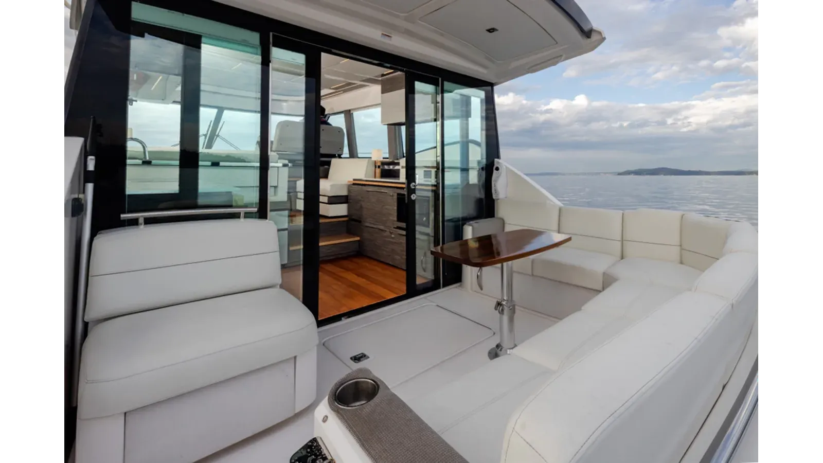 best yacht sales deals TIARA C49 COUPE 50