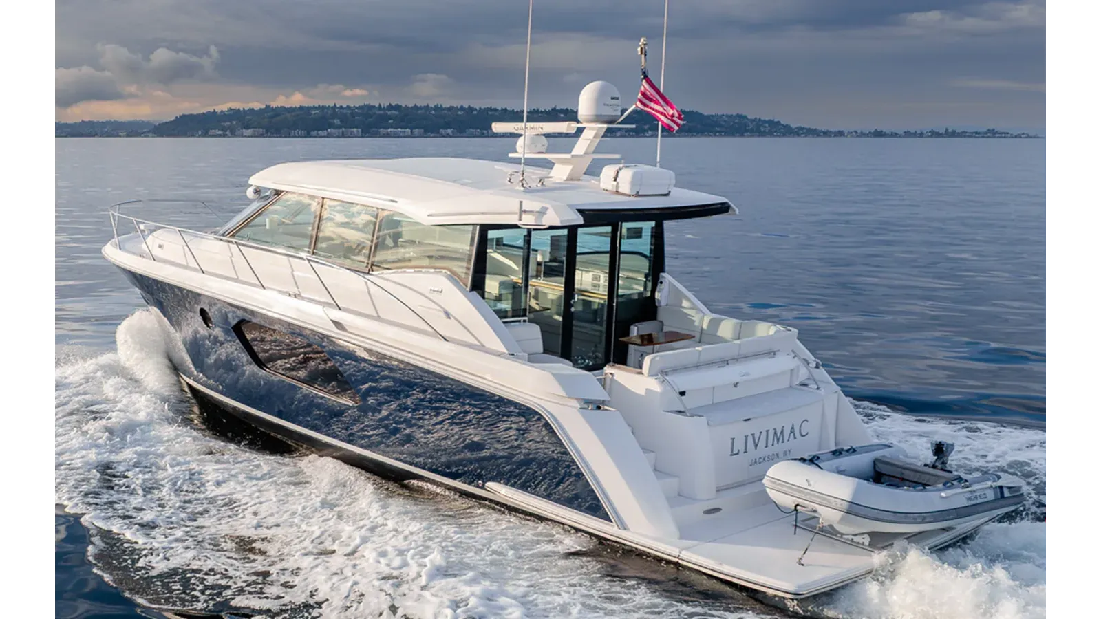 the best price on TIARA C49 COUPE