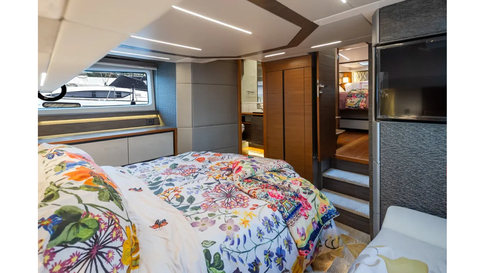 TIARA C49 COUPE 2019 yacht sale