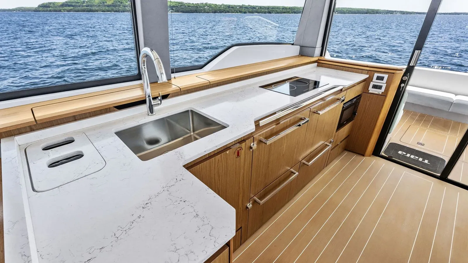 Galati Yacht Sales Trade 60