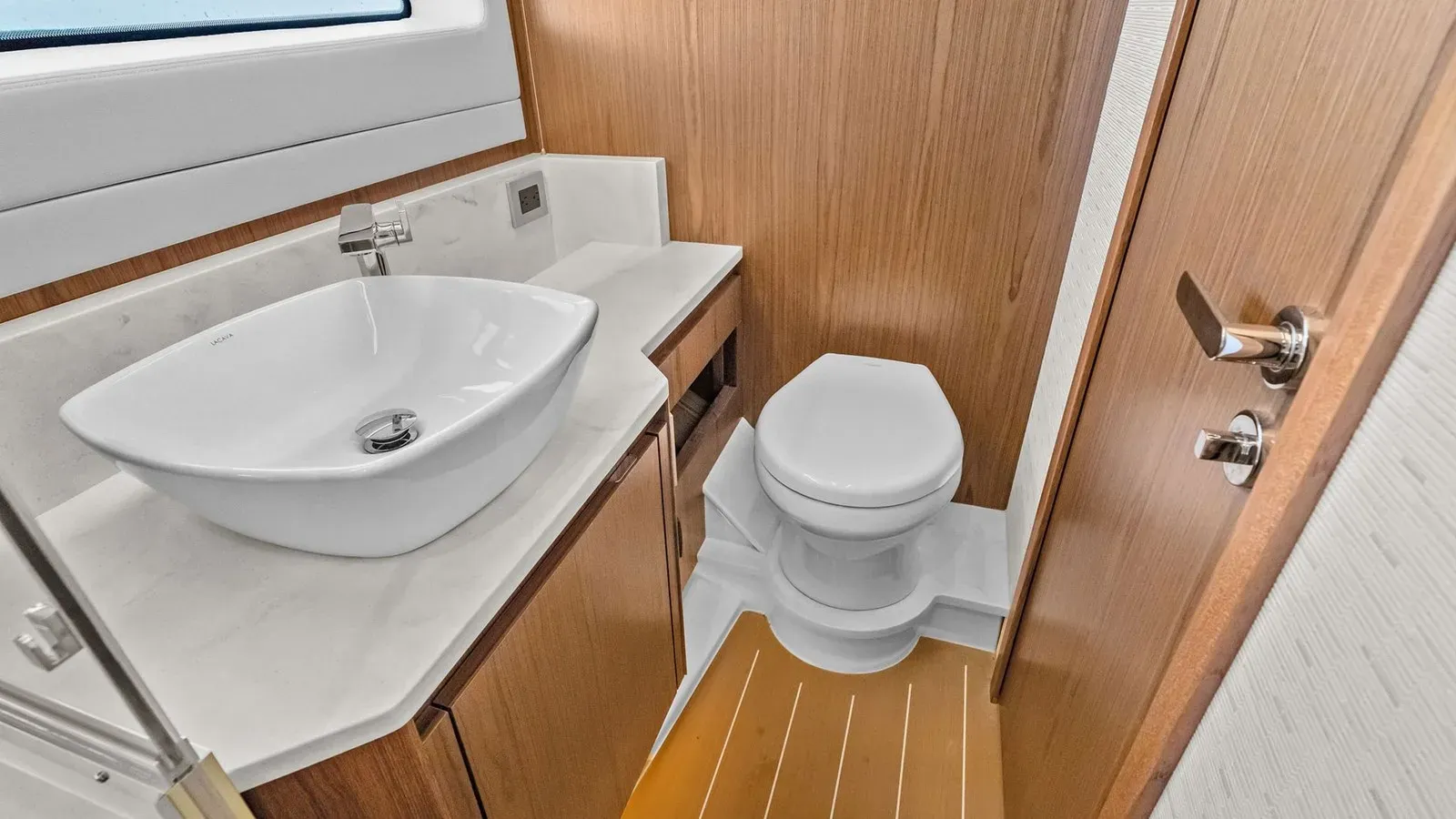 Купить Galati Yacht Sales Trade