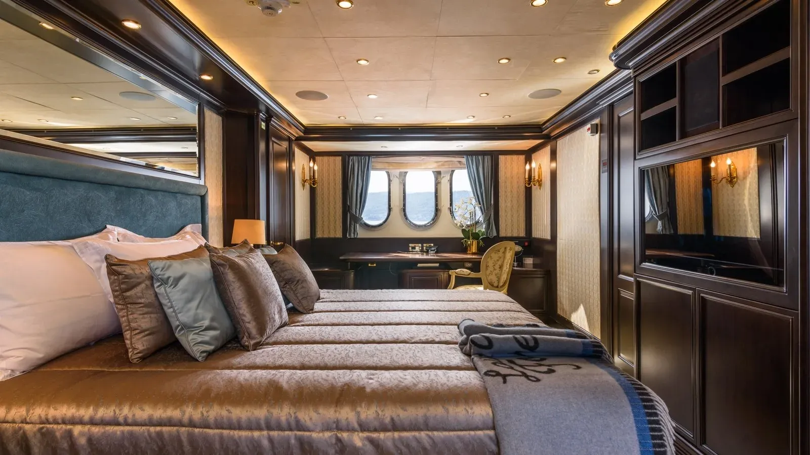 Buy a LA STELLA DEI MARI 2010 at Shestakov Yacht Sales