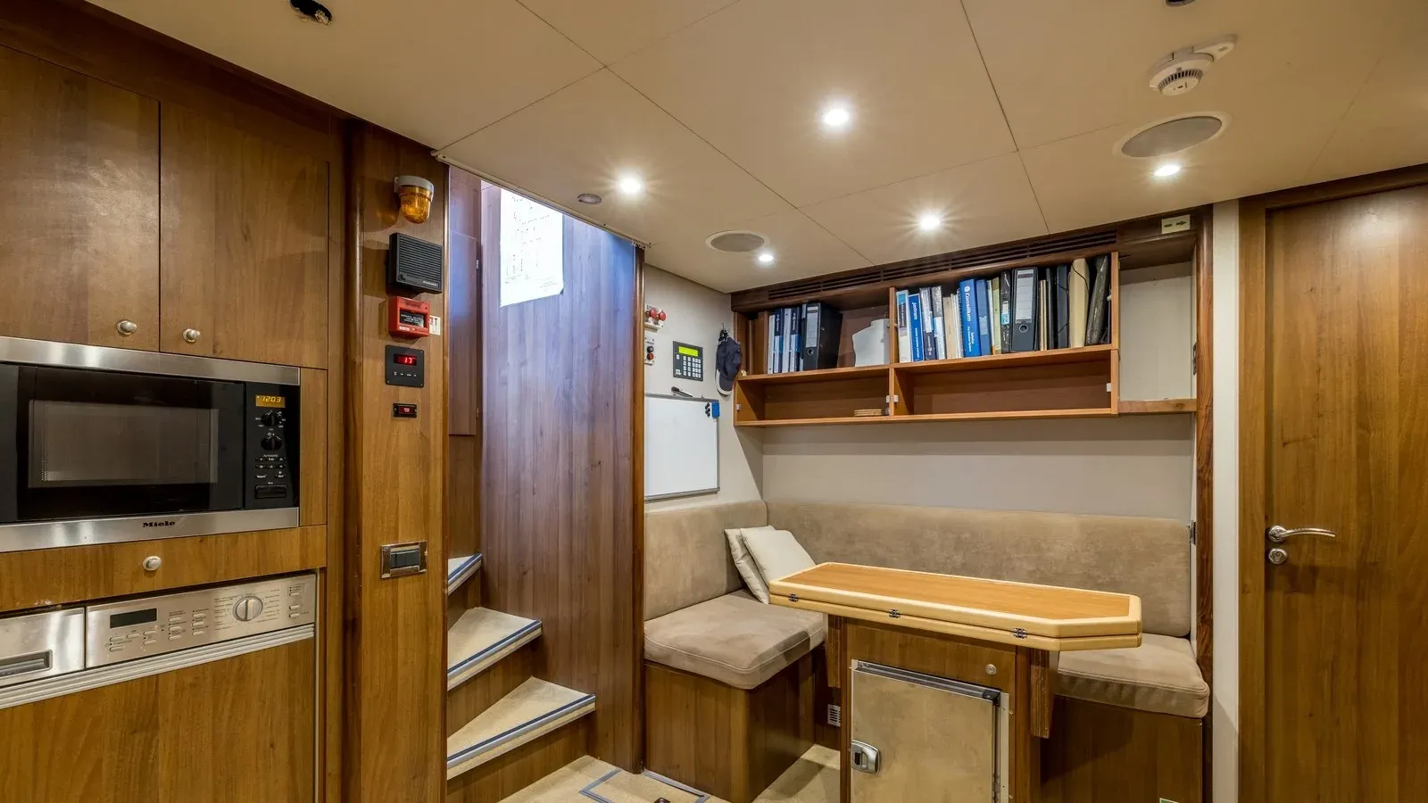 Buy a yacht LA STELLA DEI MARI 106