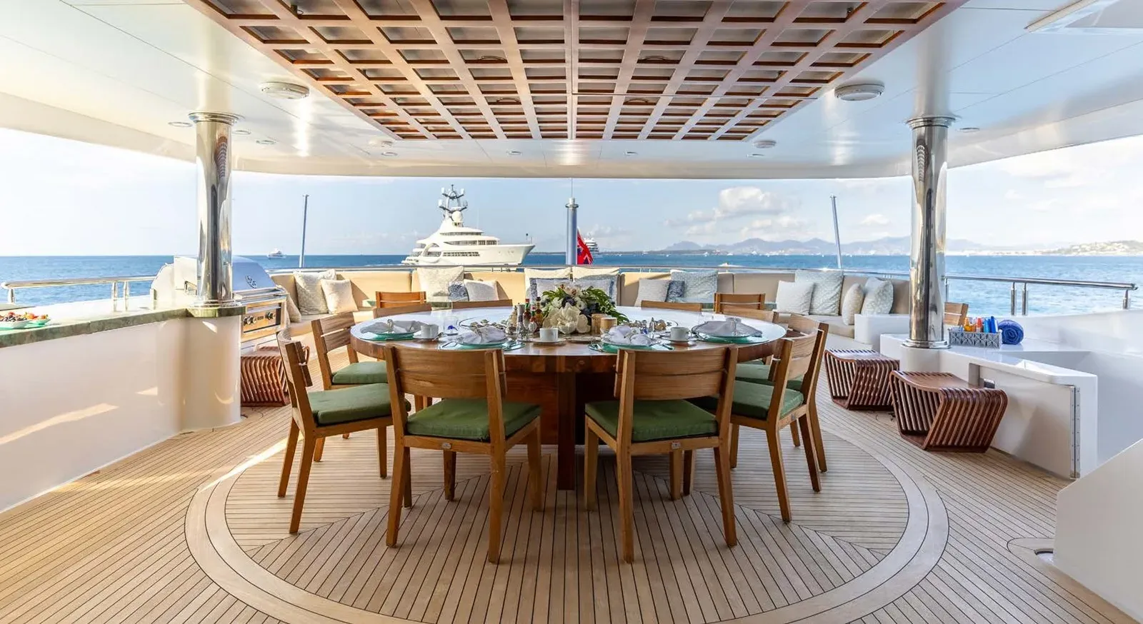 the best price on Champagne Seas 164