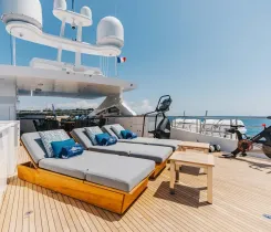 Champagne Seas 164