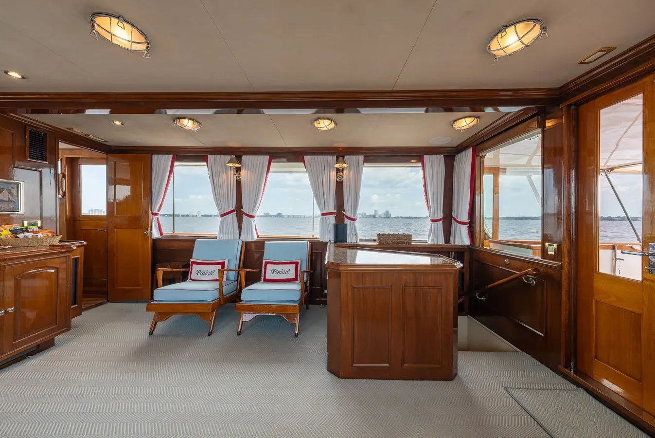 Buy a PINTAIL 84 at Shestakov Yacht Sales