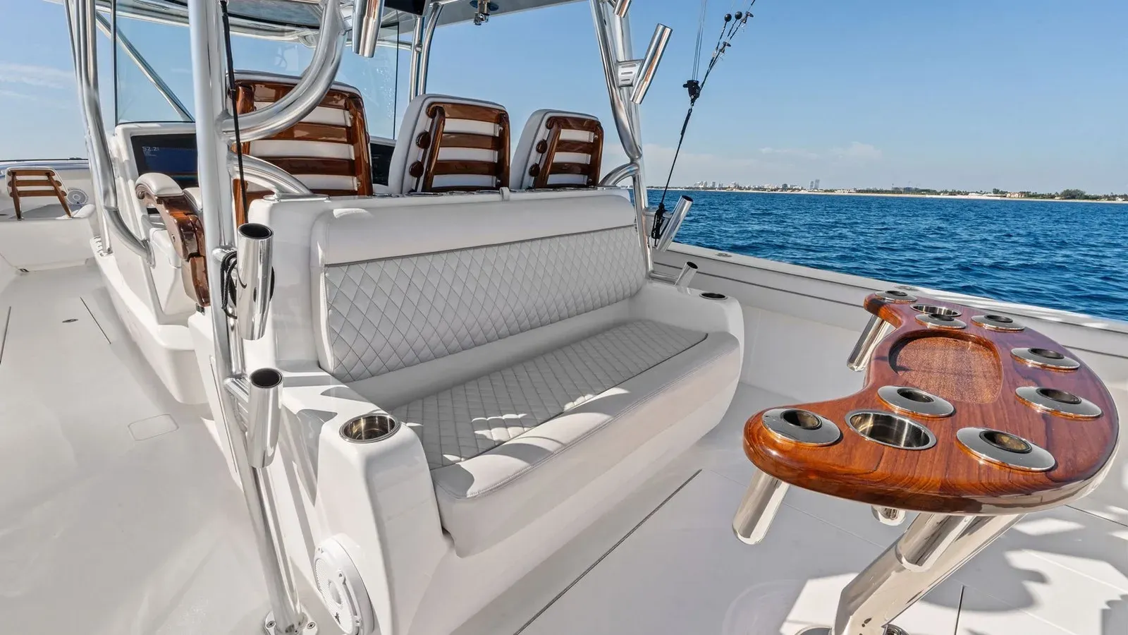 Buy a ANNABEE V-41 at Shestakov Yacht Sales