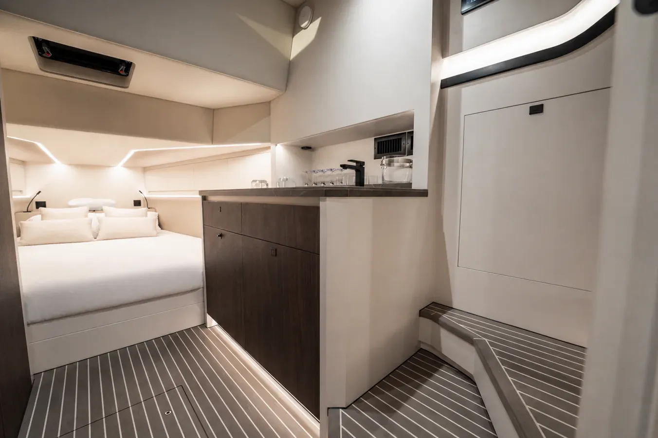 best yacht sales deals Golden Boat 57