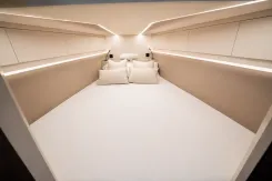 Buy a yacht Golden Boat - VANQUISH BOATS
