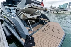 Buy a yacht HIGH ENERGY