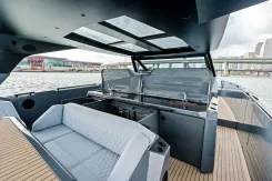 Buy a yacht HIGH ENERGY - VANQUISH YACHTS