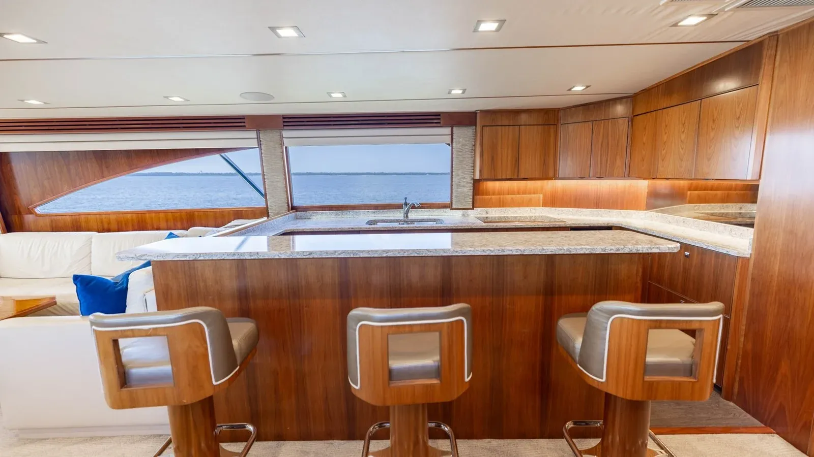 Buy a yacht CE 80 Convertible