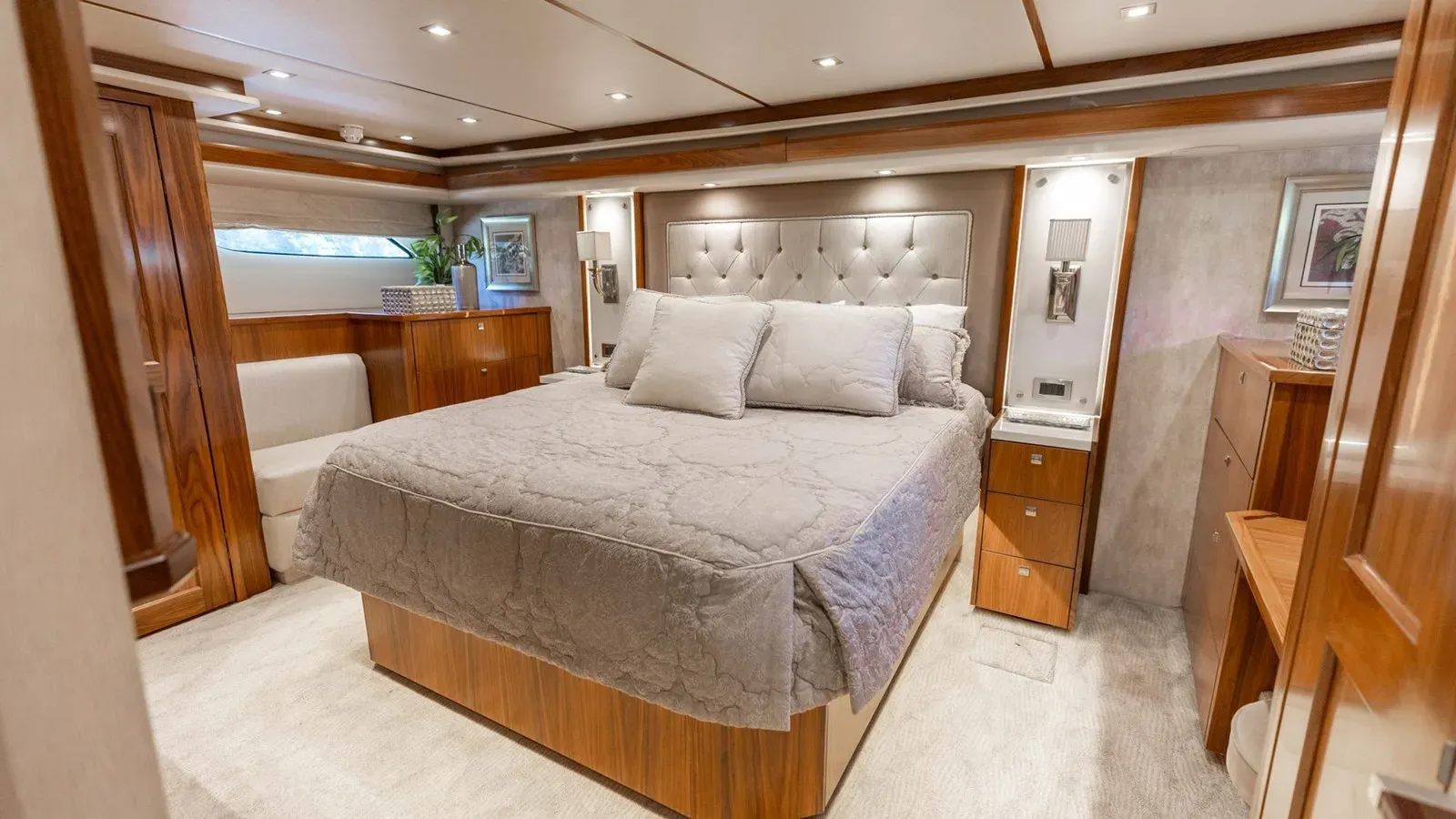 Buy a yacht CE - VIKING