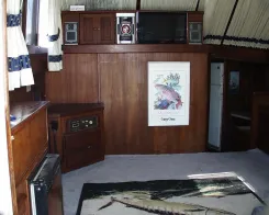 Buy a yacht Risk Reward 1985