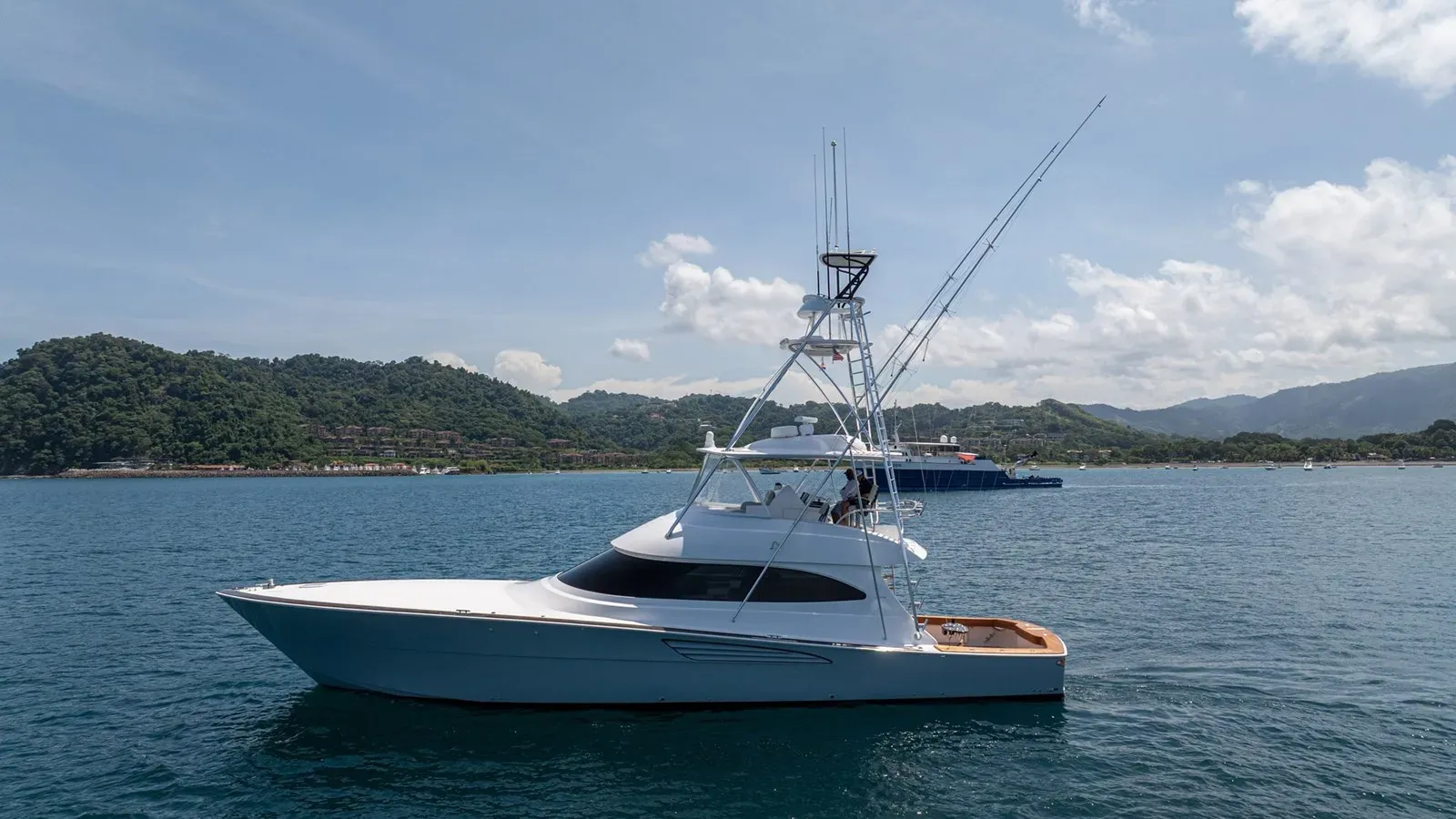 Buy a yacht FISH TANK 2024