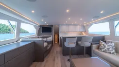 FISH TANK - VIKING yacht sale
