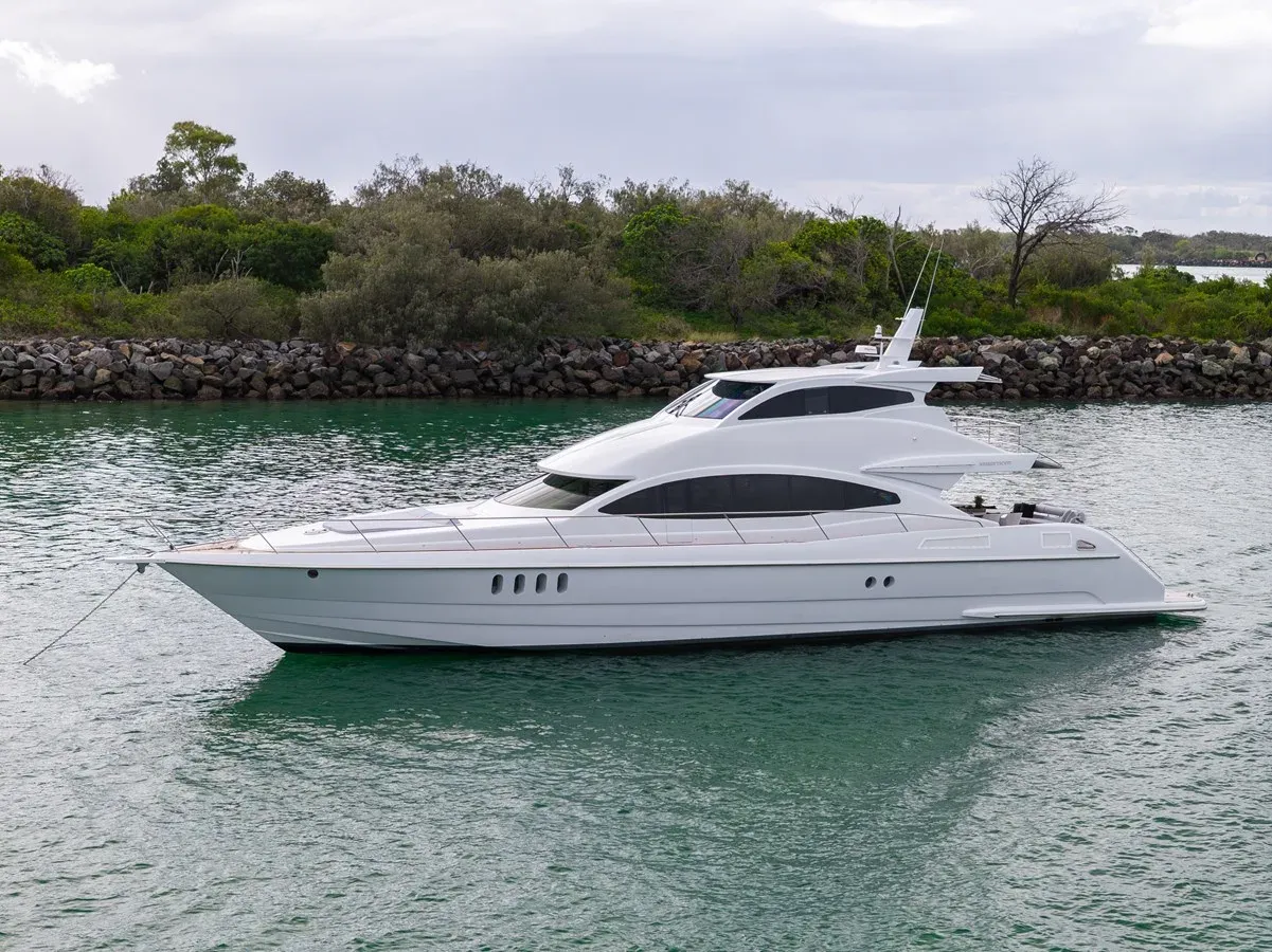 Купить яхту Warren 87 91 в Shestakov Yacht Sales