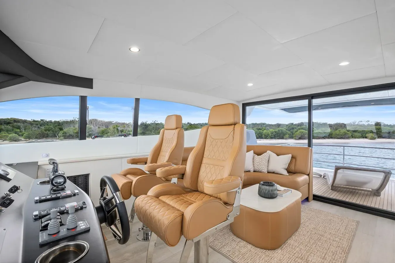 Купить яхту Warren 87 в Shestakov Yacht Sales