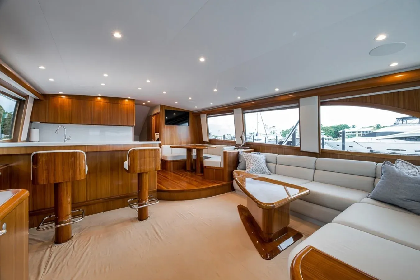 best yacht sales deals Genesis 75