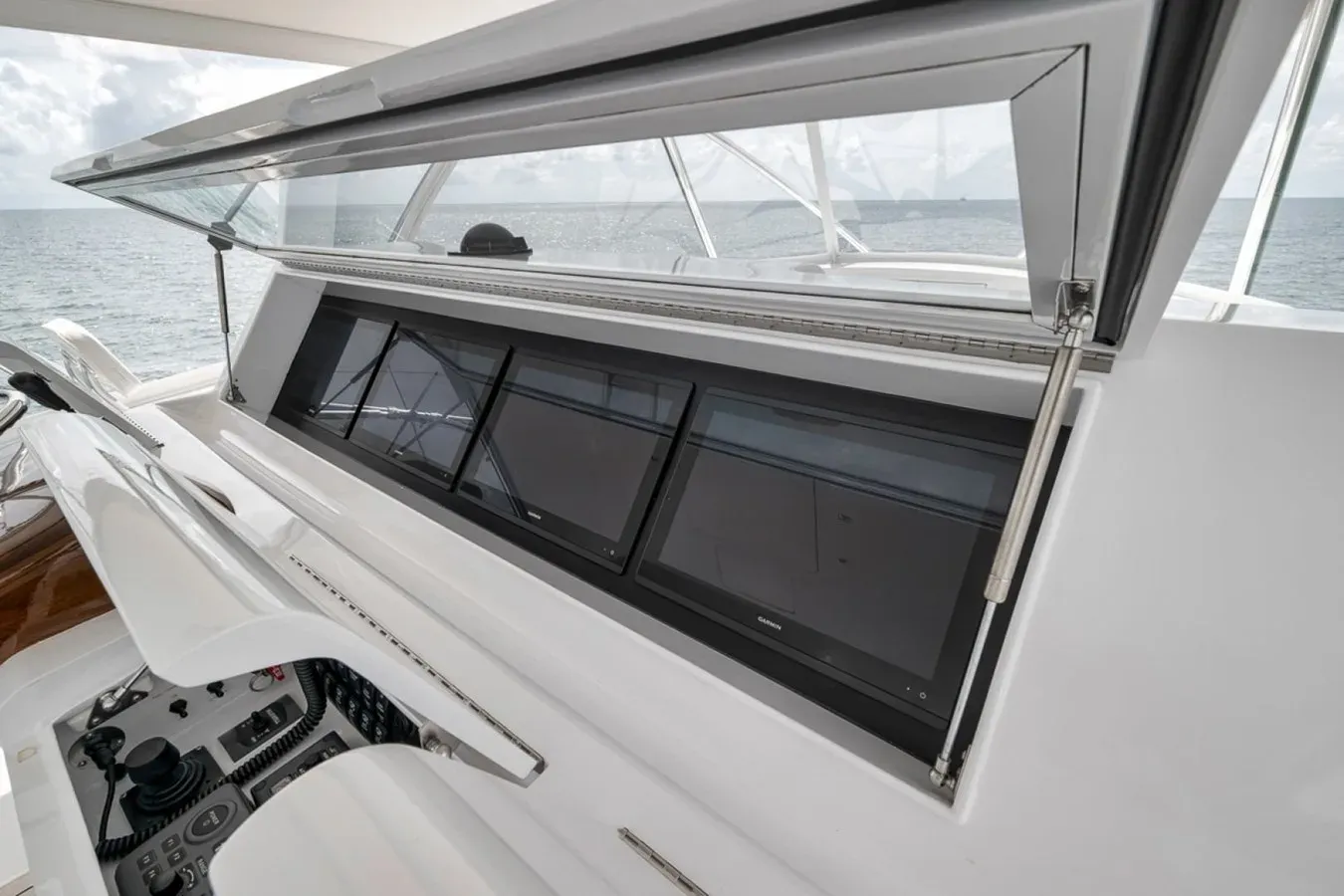 Genesis - WEAVER BOATS yacht sale
