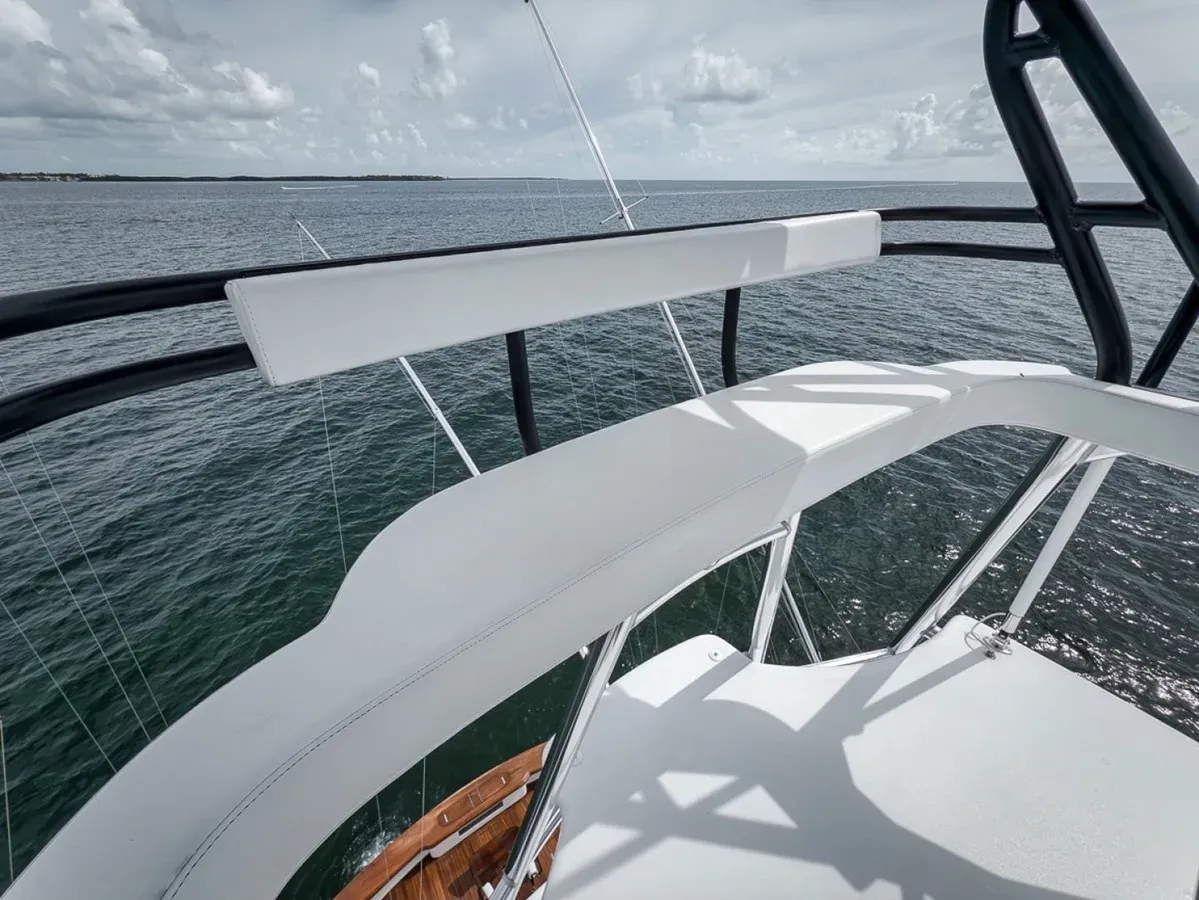 best yacht sales deals Genesis 75