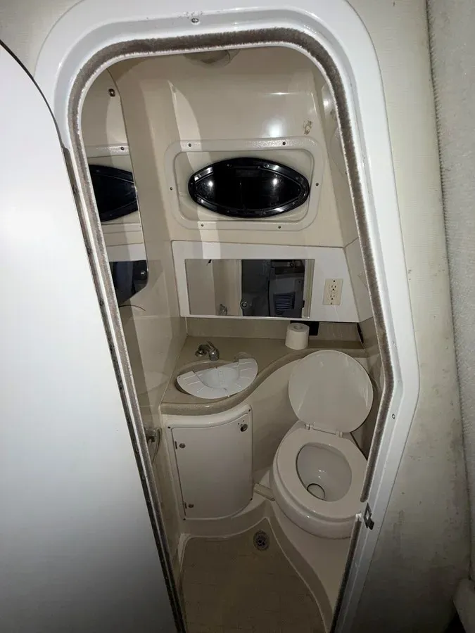 Buy a yacht wellcraft 270 coastal - WELLCRAFT