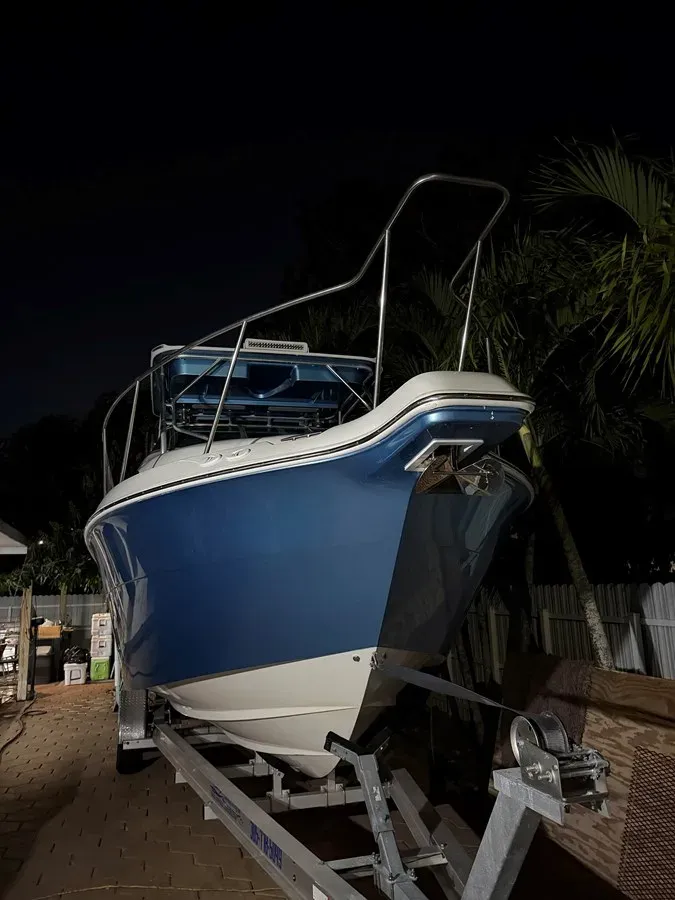 the best price on wellcraft 270 coastal
