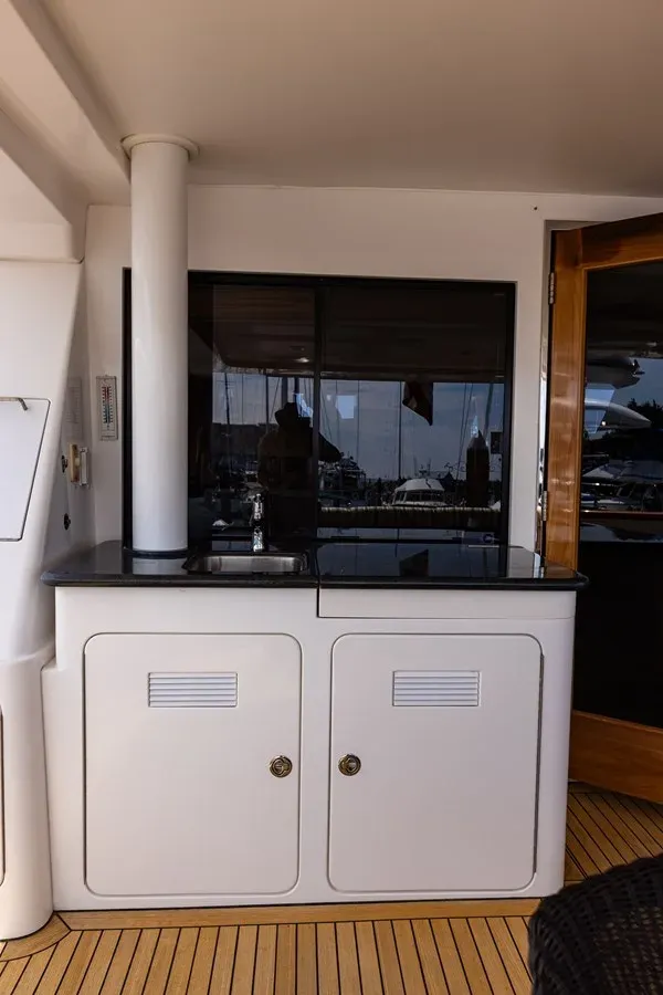 Dawn Trader VII 2005