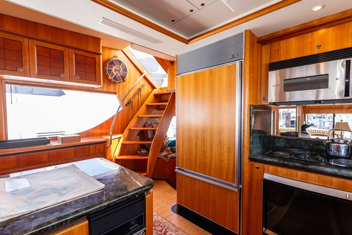 Купить яхту Dawn Trader VII - WEST BAY в Shestakov Yacht Sales
