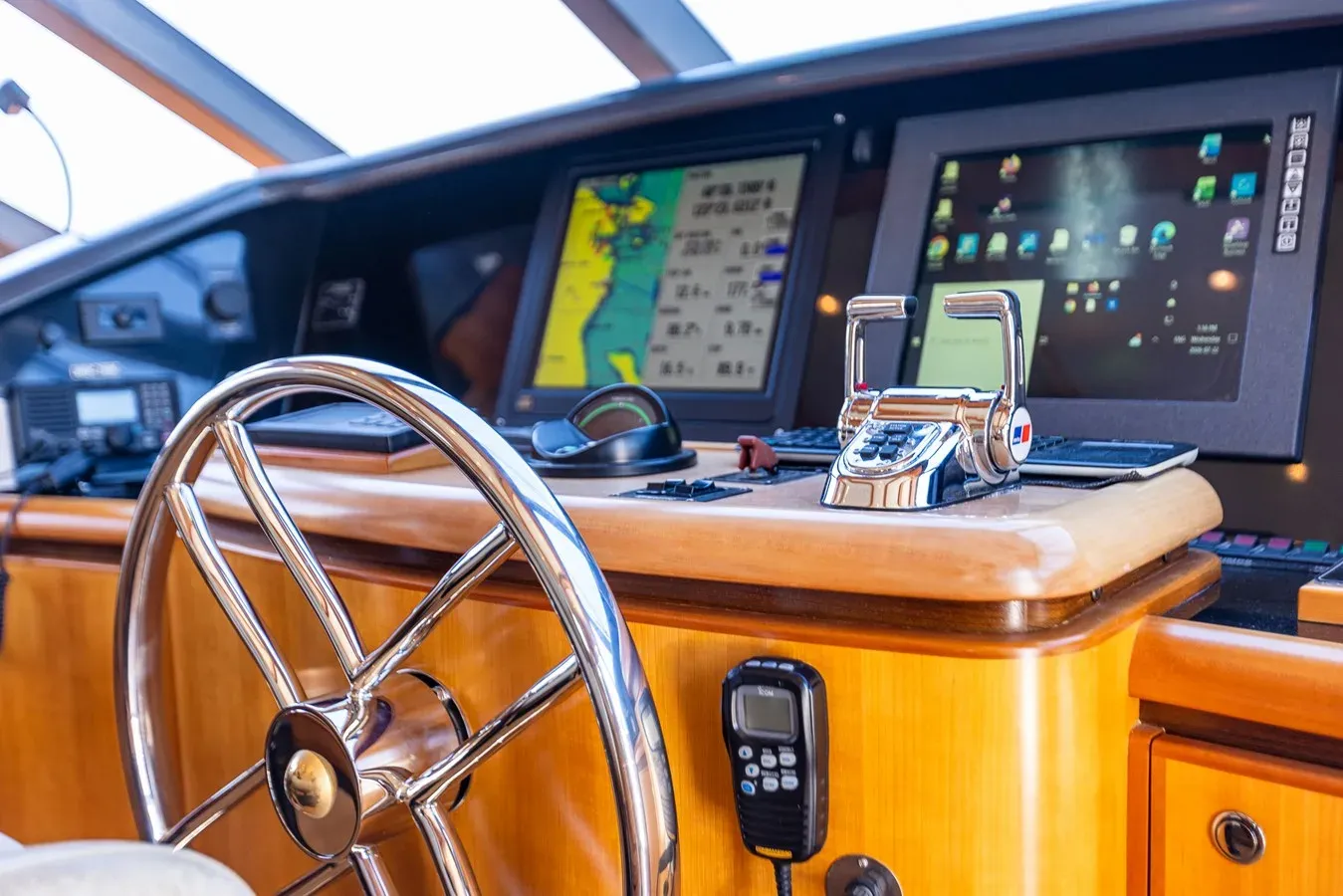 Стоимость яхты Dawn Trader VII 2005