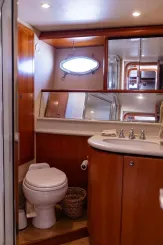 Купить яхту Dawn Trader VII - WEST BAY в Shestakov Yacht Sales