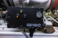 Лучшая цена на Dawn Trader VII 86 Raised Pilothouse
