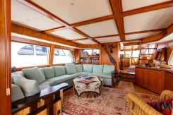 Купить яхту Dawn Trader VII 86 Raised Pilothouse в Shestakov Yacht Sales