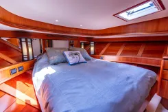 Купить яхту Dawn Trader VII - WEST BAY в Shestakov Yacht Sales