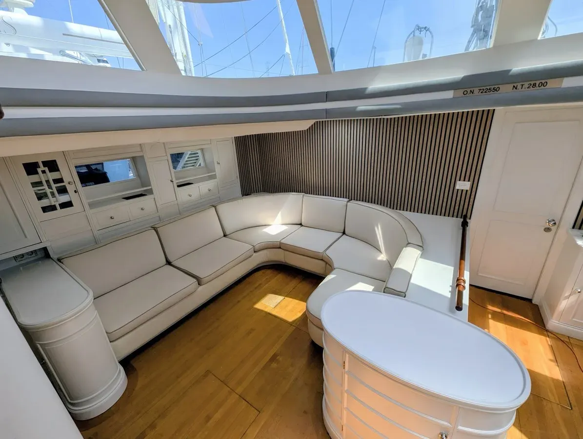 Продажа яхты YQUEM - WINDSHIP YACHTS