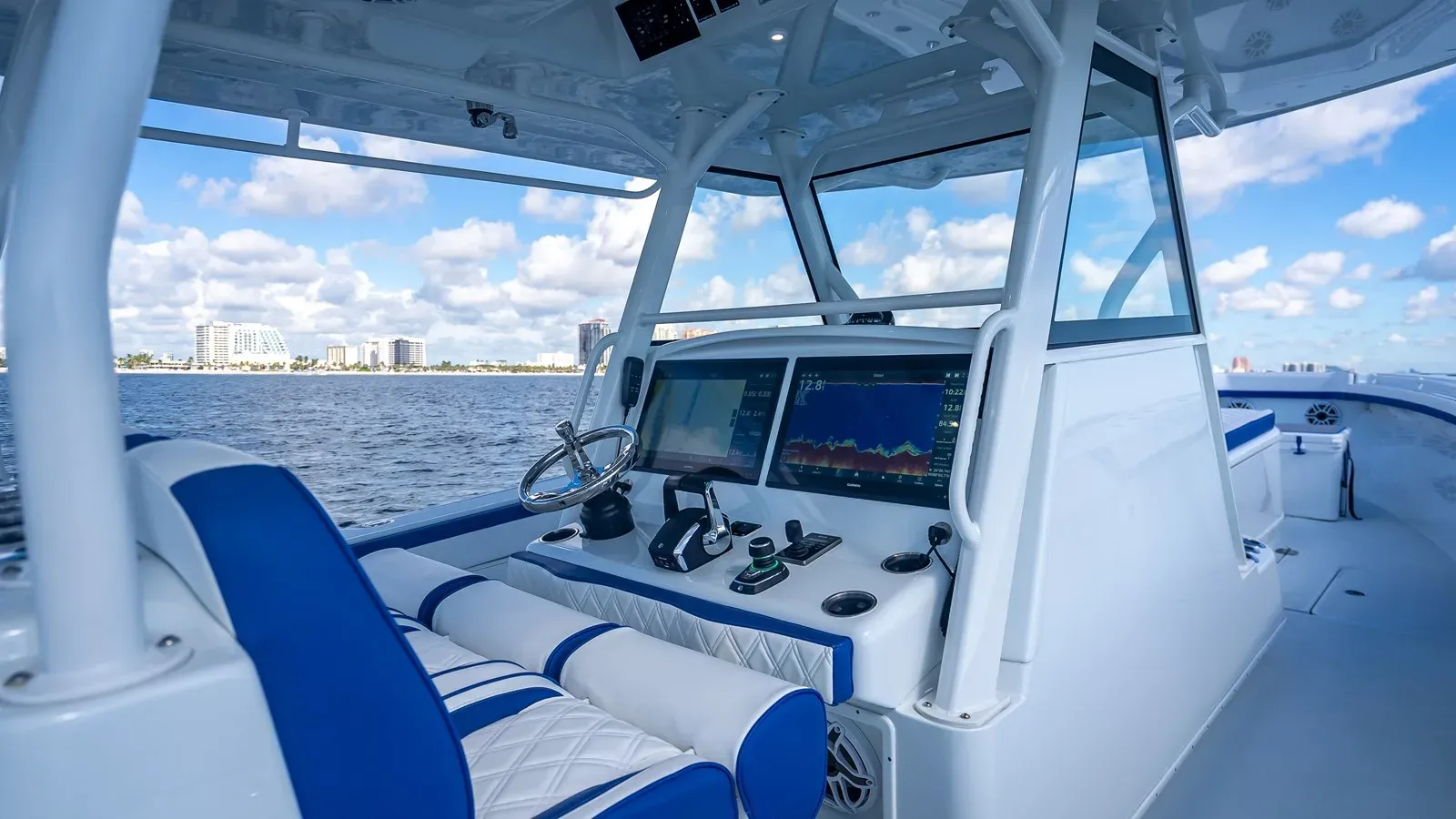 the best price on Yellowfin 39 (Copy) - YELLOWFIN