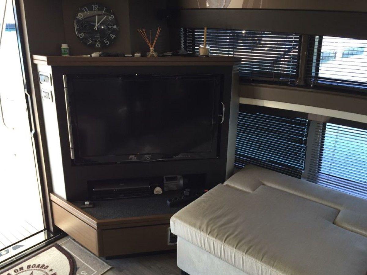 the best price on FNN 2013