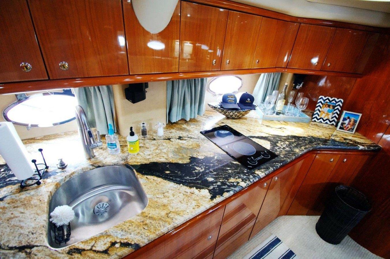 Buy a yacht Ferrous - Sunseeker