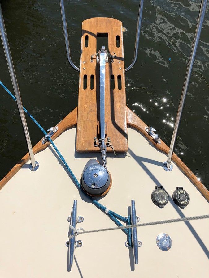 Buy a Dulce 2003 at Shestakov Yacht Sales