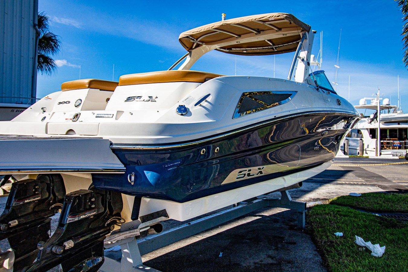 Sea Ray 300 SLX 2015