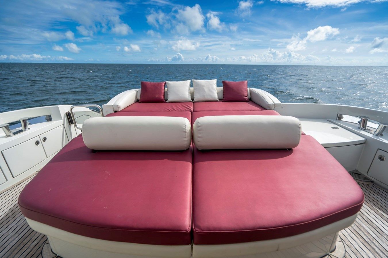 Knotorious IV - Azimut Yachts