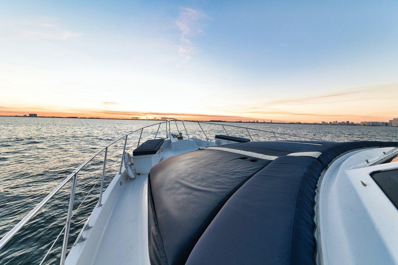 Buy a yacht Vita Brevis - Hatteras