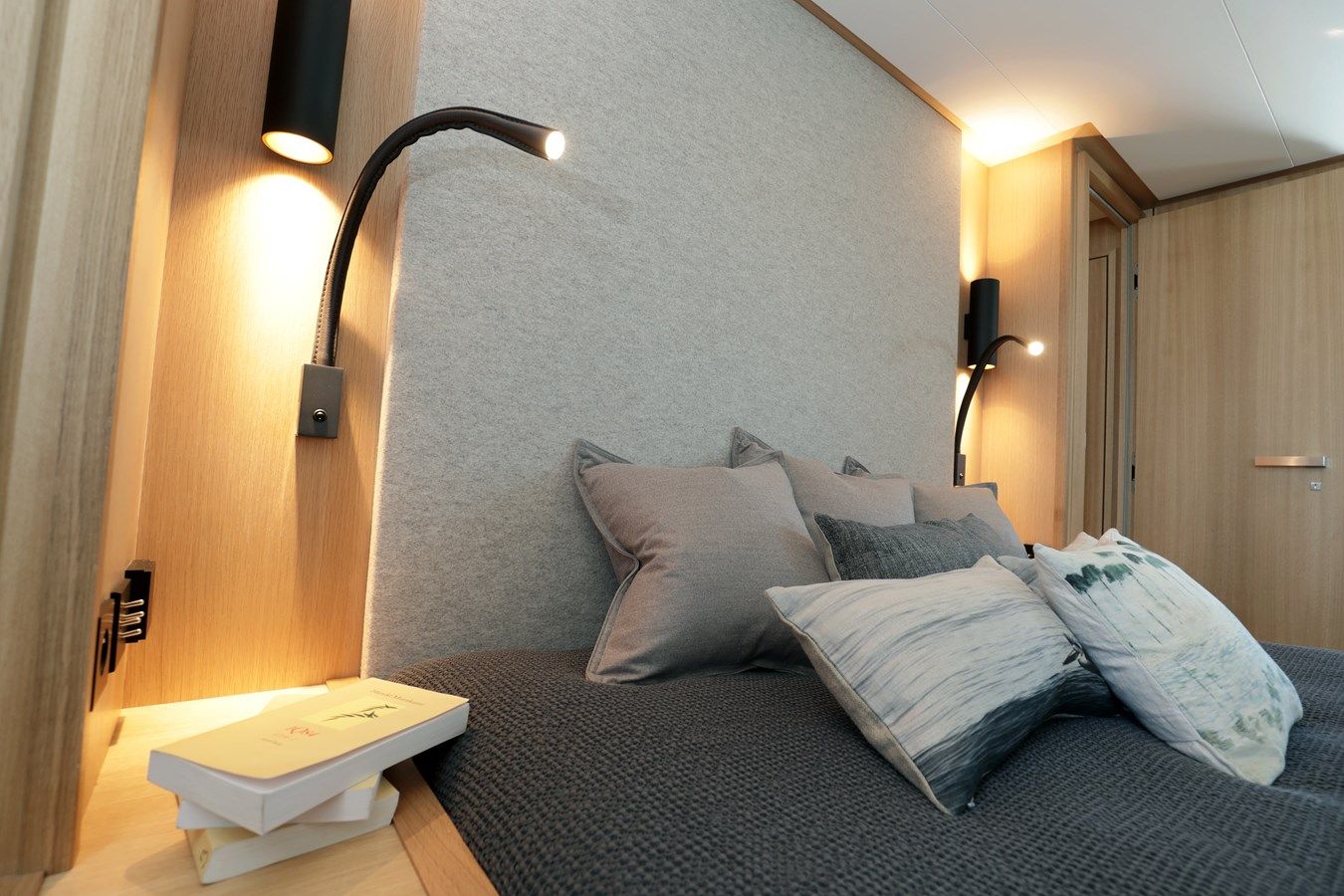 Buy a ARMONEE 76 at Shestakov Yacht Sales