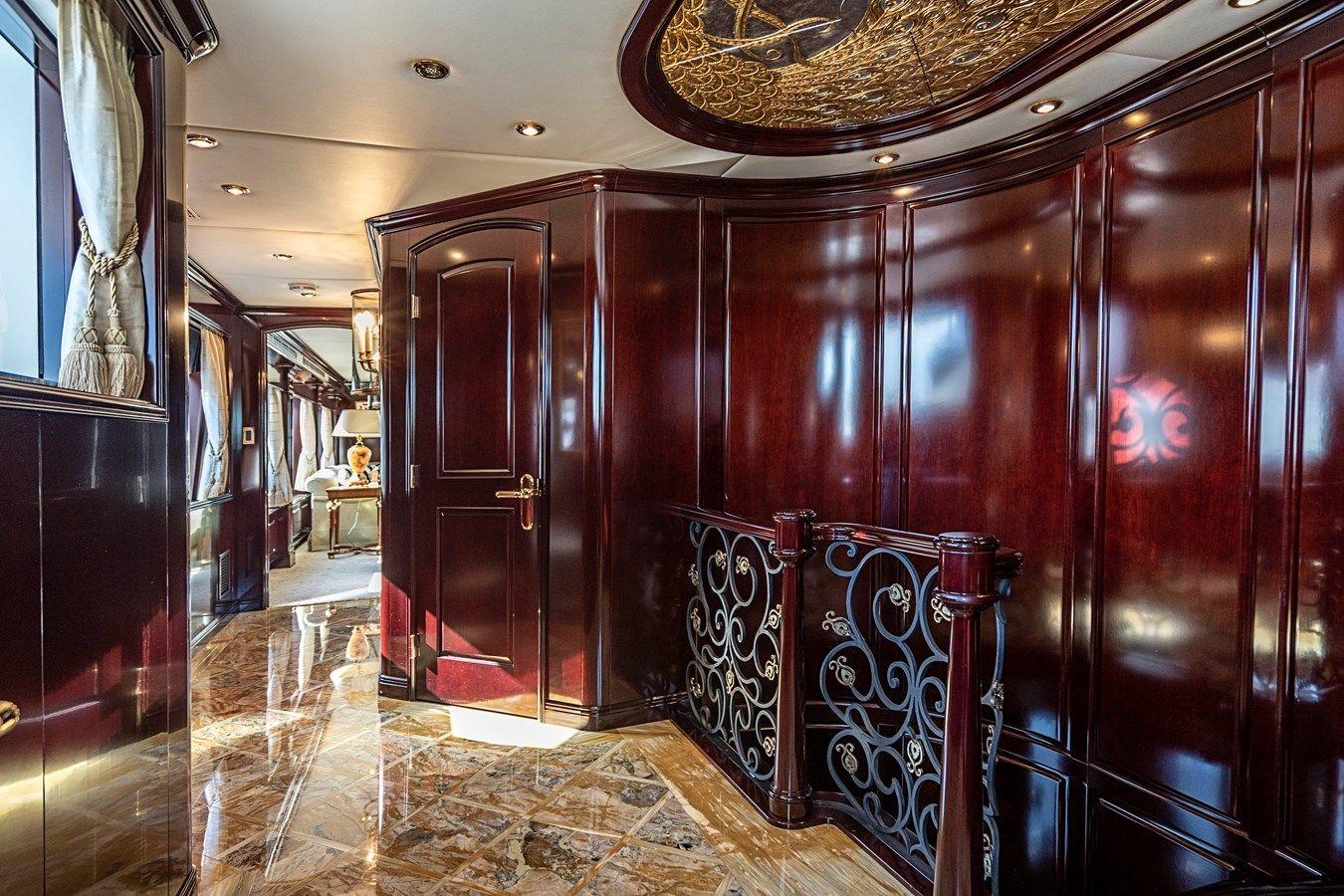 Купить яхту MISS CHRISTINE 2006 в Shestakov Yacht Sales