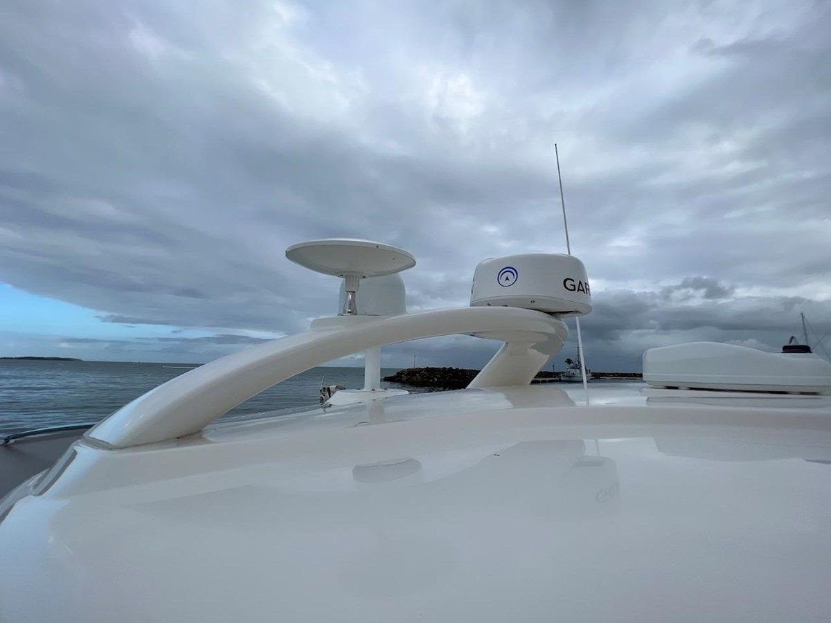 best yacht sales deals Sea Ray 48 Sundancer