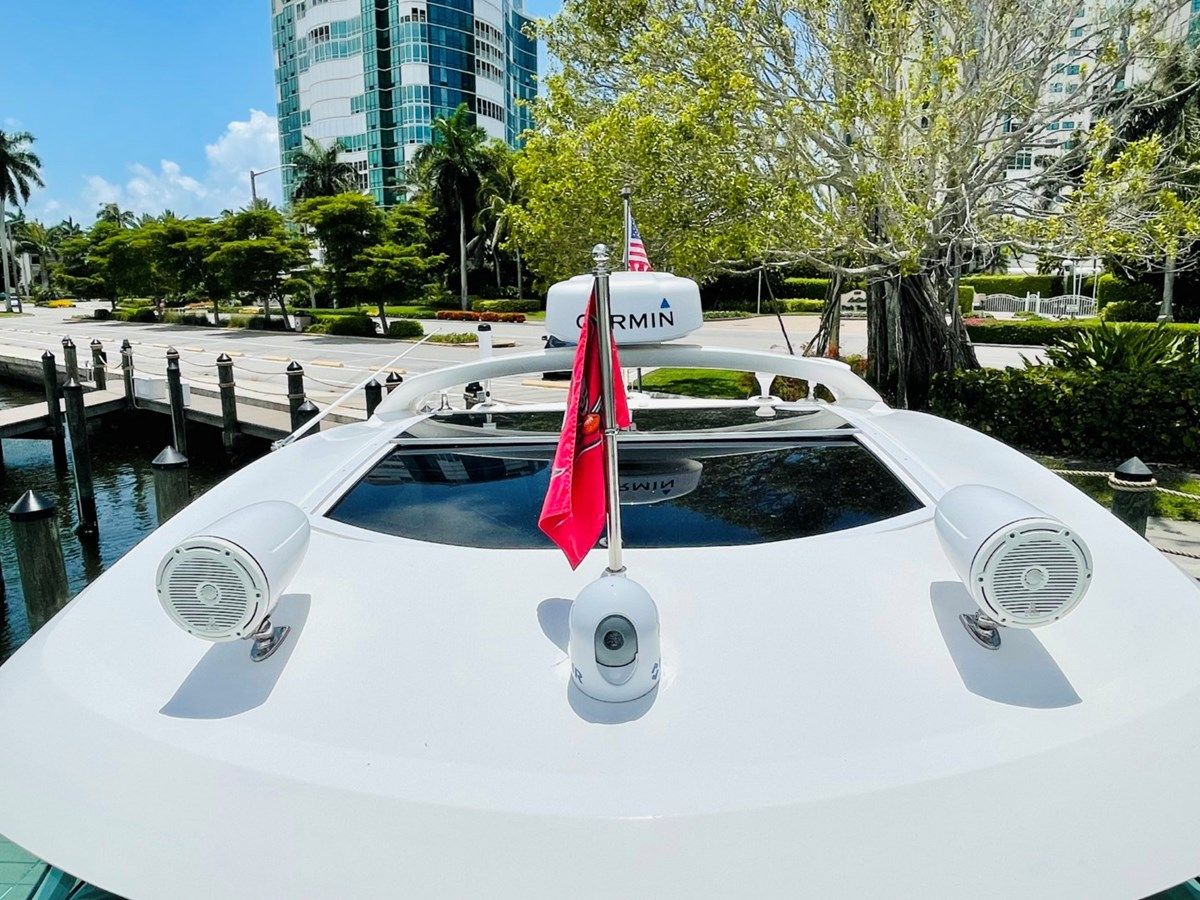 the best price on ANASTASIA - SEA RAY