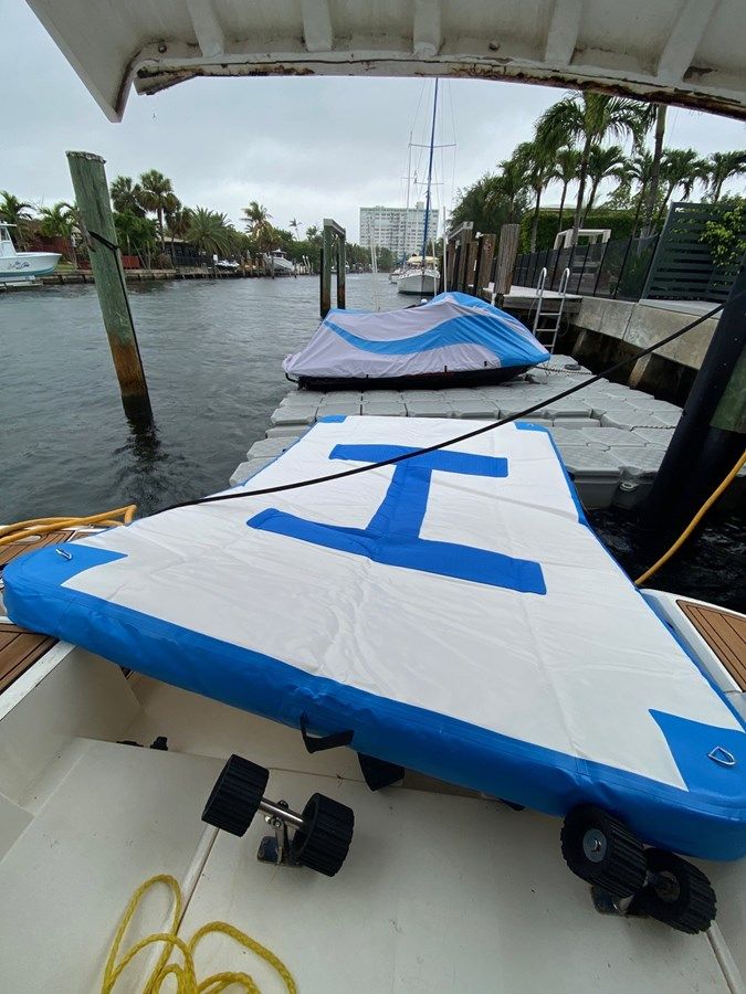 Buy a yacht Mahalo 2007